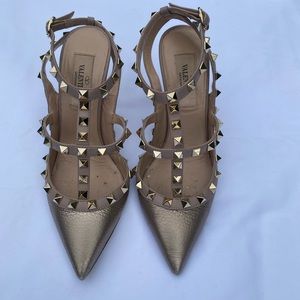 AUTHENTIC PRELOVED VALENTINO ROCKSTUD METALLIC ANKLE STRAP PUMP 100 MM